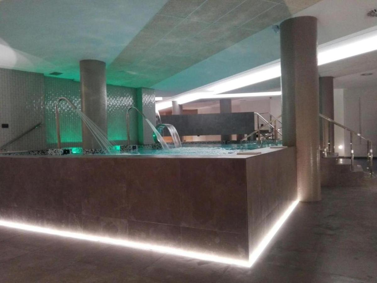 Spa Suites Odeon Narón Eksteriør bilde